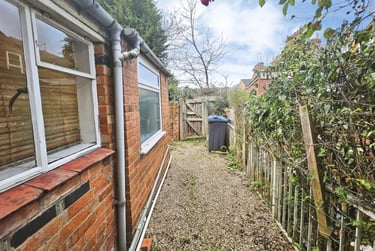 2 bed house, Katie Road, Selly Oak, Birmingham, B296JQ - Image 9